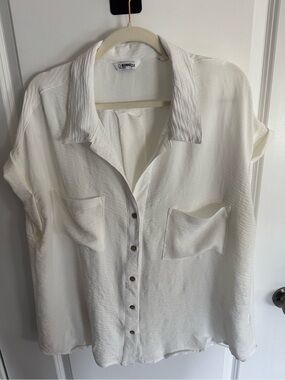 Ci Sono Cream Textured Woven Shirt - 2X